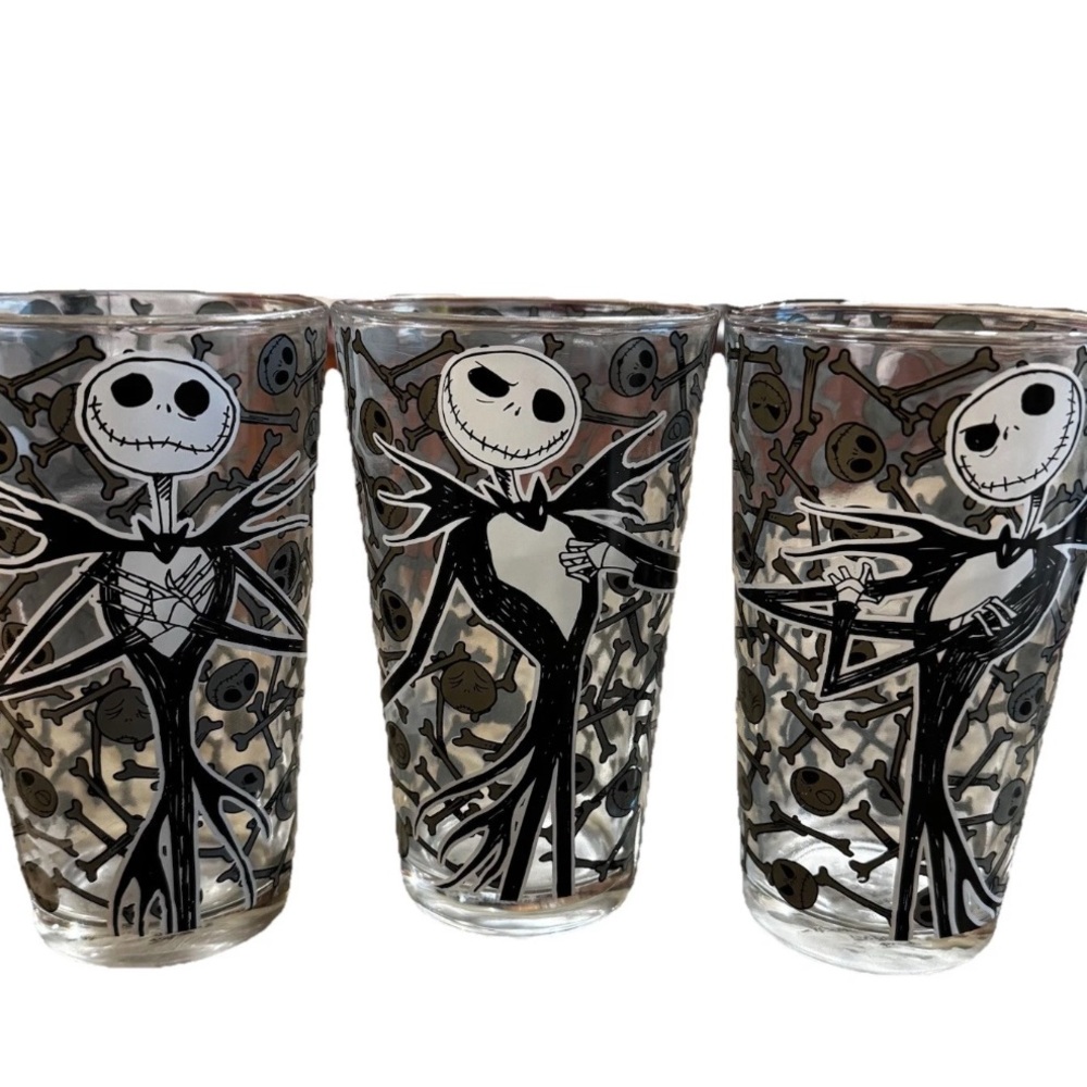 Jack Skellington Themed Glasses Set